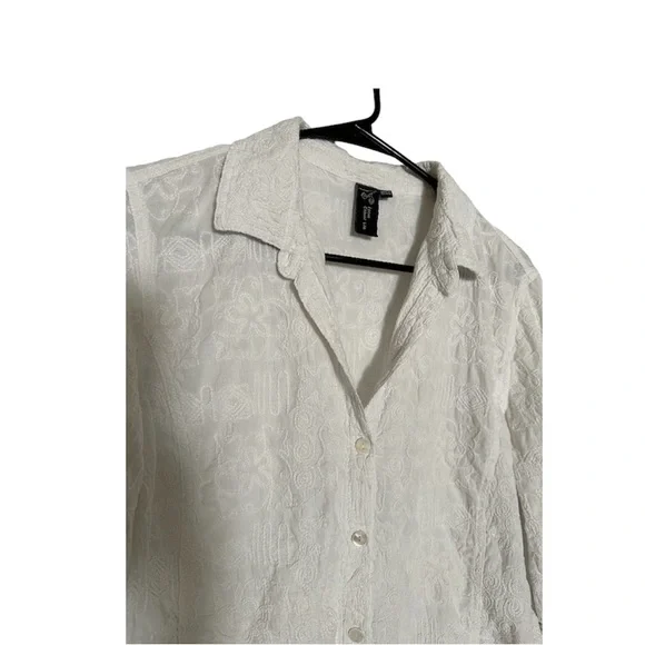 Focus Casual Life Womens White Embroidered Lace Paisley Textured Button Up Shirt - Picture 3 of 4